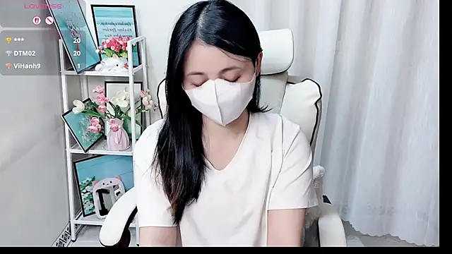 Clover_Nhi's Live XXX Chat