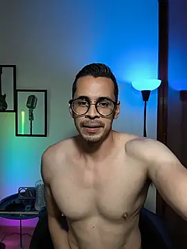 towers_j Chat XXX live