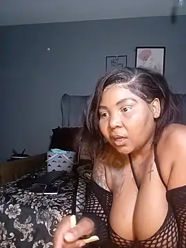 Živý XXX chat RealMsPEARLsEXY69