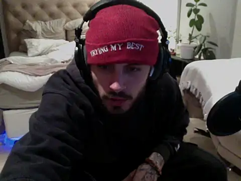 NAUGHTYSHAUDY webcam show