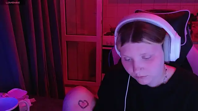 norinanakajuu – Naživo XXX chat