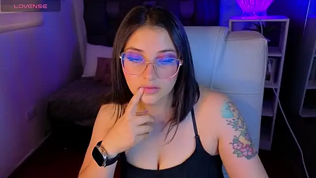 phoenixxxx777 Live XXX-chat