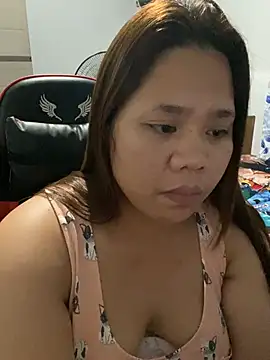 -CLARAMommy- লাইভ XXX চ্যাট
