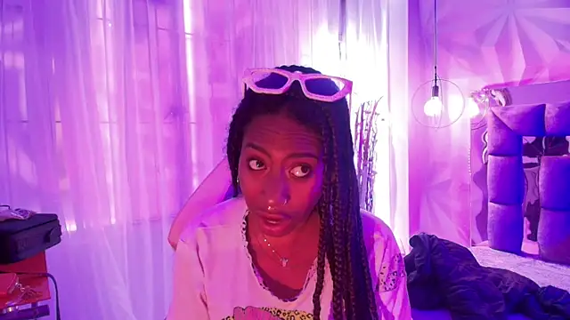 Queen_perla_'s Live XXX Chat