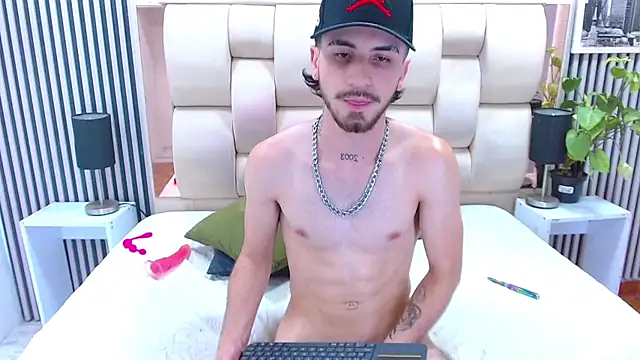 Lucas_Knight Chat XXX live