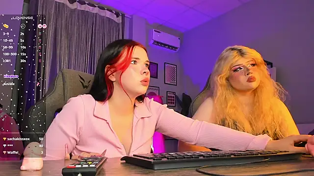 Chat XXX en directo de AliceSunday