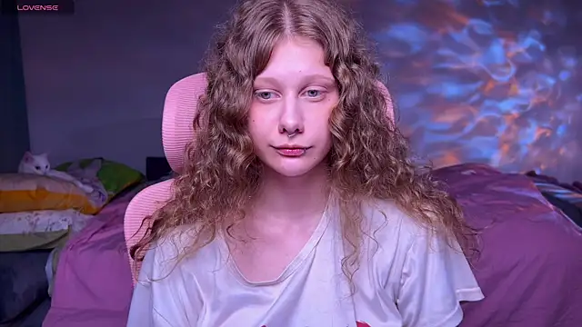 SweetyKiki live XXX chat