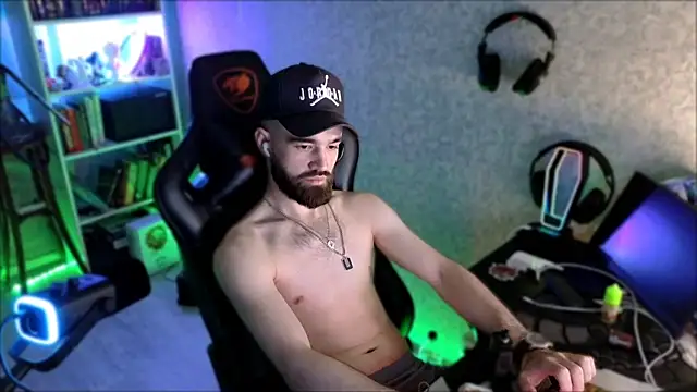 _Serious_Man's Live XXX Chat