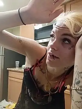 IttyBittyStonie's Webcam Show