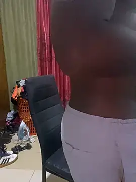 Show modela Pornhouse420 na web-kameri