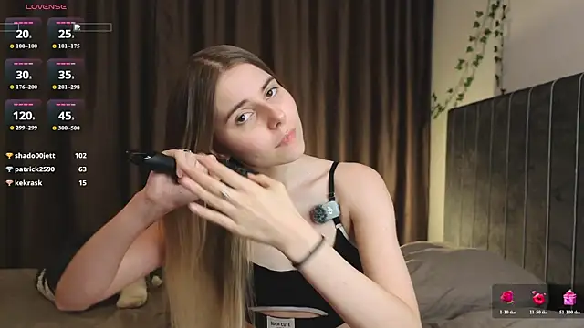 Chat +18 de Honey_Lia ao vivo