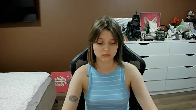 SoniNesti Live XXX-Chat