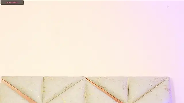 AlanaDoll's Live XXX Chat