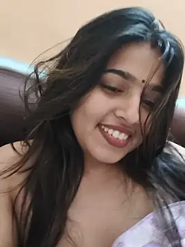 Chatroom XXX en direct de Cute-Simmi69