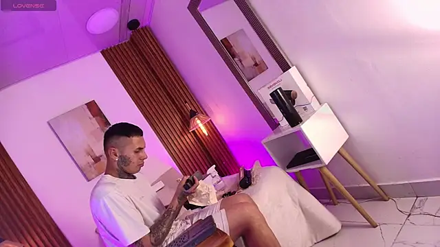 Liam_Ink Chat XXX in diretta
