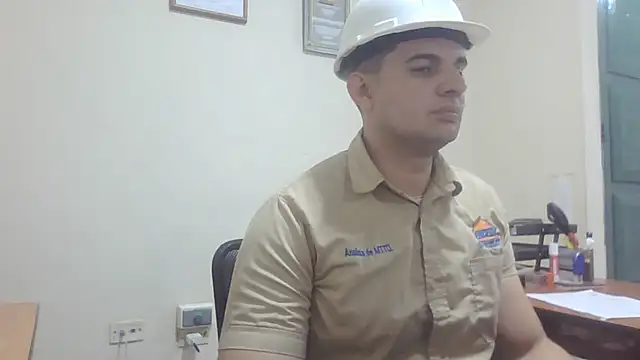Officeb0y 现场XXX聊天