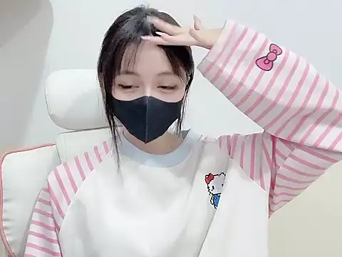 Yuyu-baobei élő XXX-chatje