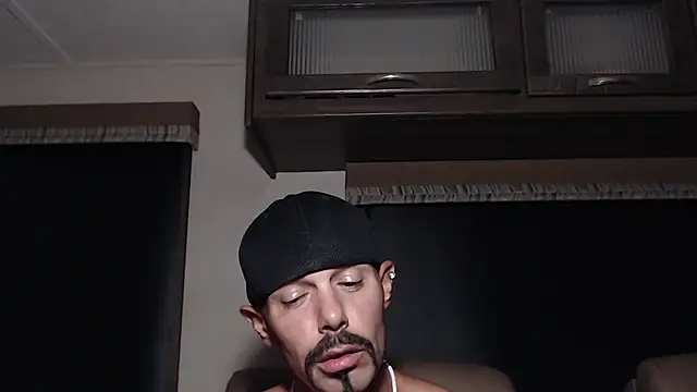 ThickD2C Chat XXX in diretta