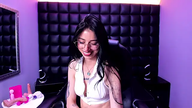 Chat +18 de Dulce_Miaa_ ao vivo