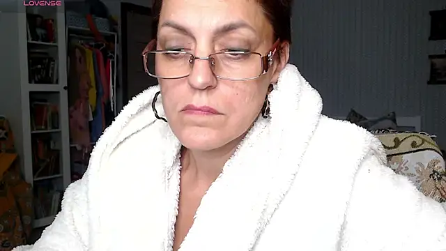 BloomingAllure's Live XXX Chat