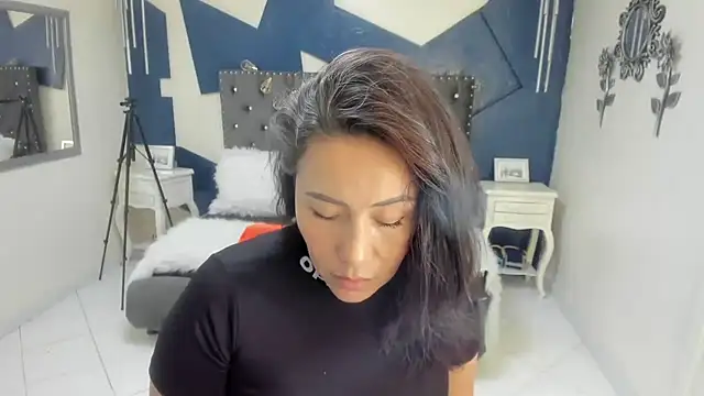 gaby_trent Adlı Modelin Canlı XXX Sohbeti