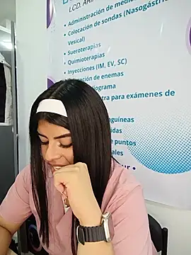 SOFIA-11_ Live XXX-Chat