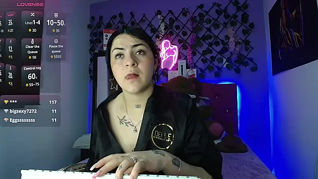 Czat XXX na żywo – Emmie_Hot