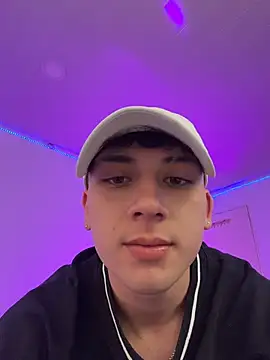OLIVER_K Live XXX-chat
