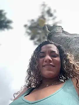 AngelPinkk_'s Live Chat Room
