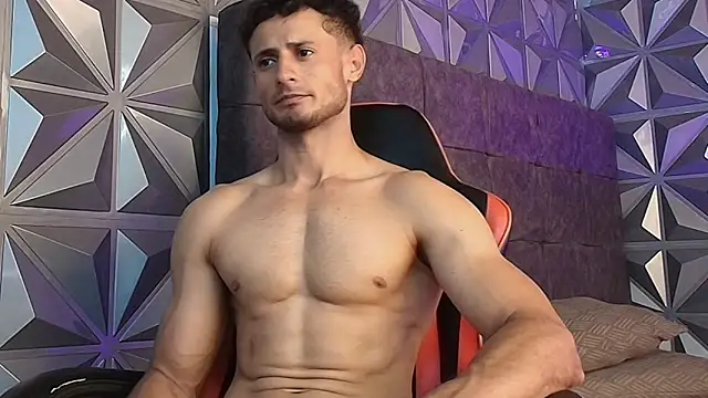 Adonys_Lewis_: απευθείας συνομιλία ΧΧΧ