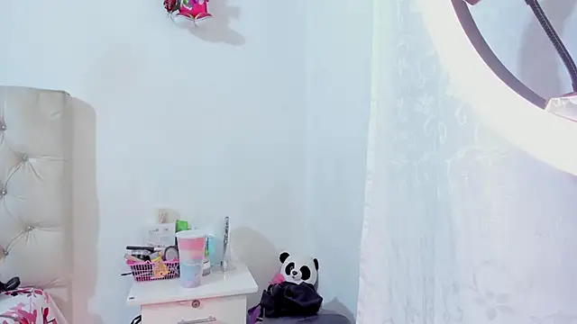 NayaWayne Live XXX-chat