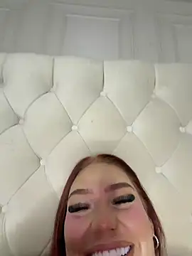 CurvyGirlMyla Live XXX Chat