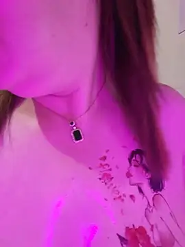 Doodqueen Adlı Modelin Canlı XXX Sohbeti