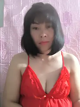 juicy-milu's Live Chat Room