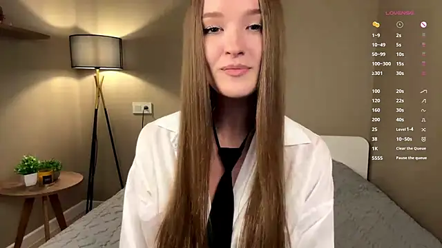 Qeeeunn's Live XXX Chat