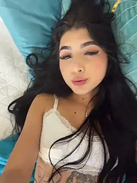 Chat +18 de BadLilAngelXXX ao vivo