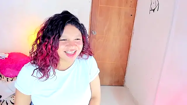 Emily_Coper18 XXX чат на живо