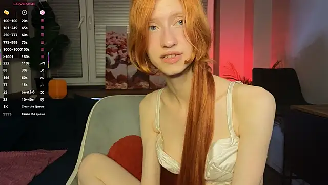 צ'אט XXX בשידור חי של HaleyKoelling