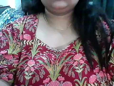 Chat +18 de radhikkaa ao vivo