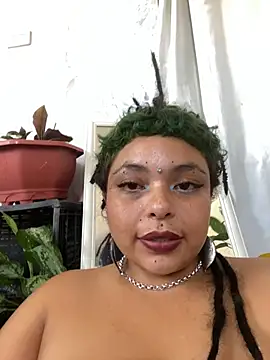 Capitaldoll420 Chat XXX in diretta
