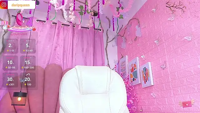 Chat +18 de DaripQueen ao vivo