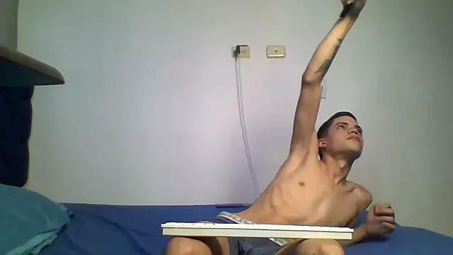Latinos_2001 webkamerás műsora