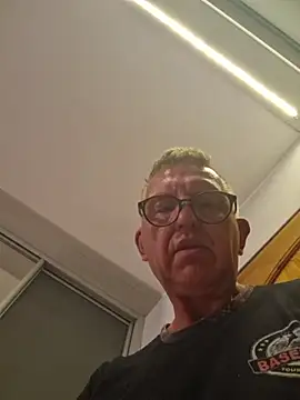 Robotnikmn Live XXX chat