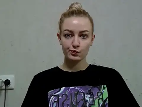 KelGrov2's Live XXX Chat