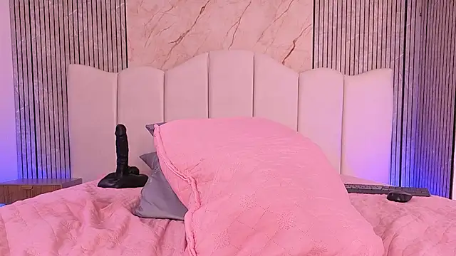 sh_malala XXX чат на живо