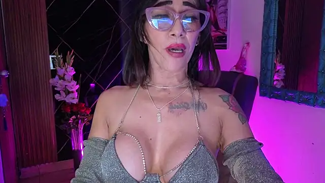 Chatroom XXX en direct de crisstal_miler