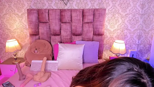 Luna_Swift's Live XXX Chat