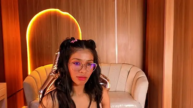 Alina_b_'s Live XXX Chat