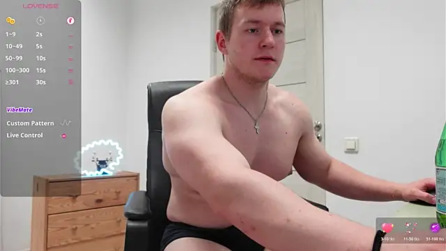 Richard_Dullas Adlı Modelin Canlı XXX Sohbeti