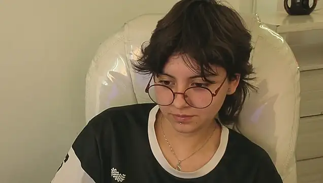 Nathaly_ds Chat XXX in diretta
